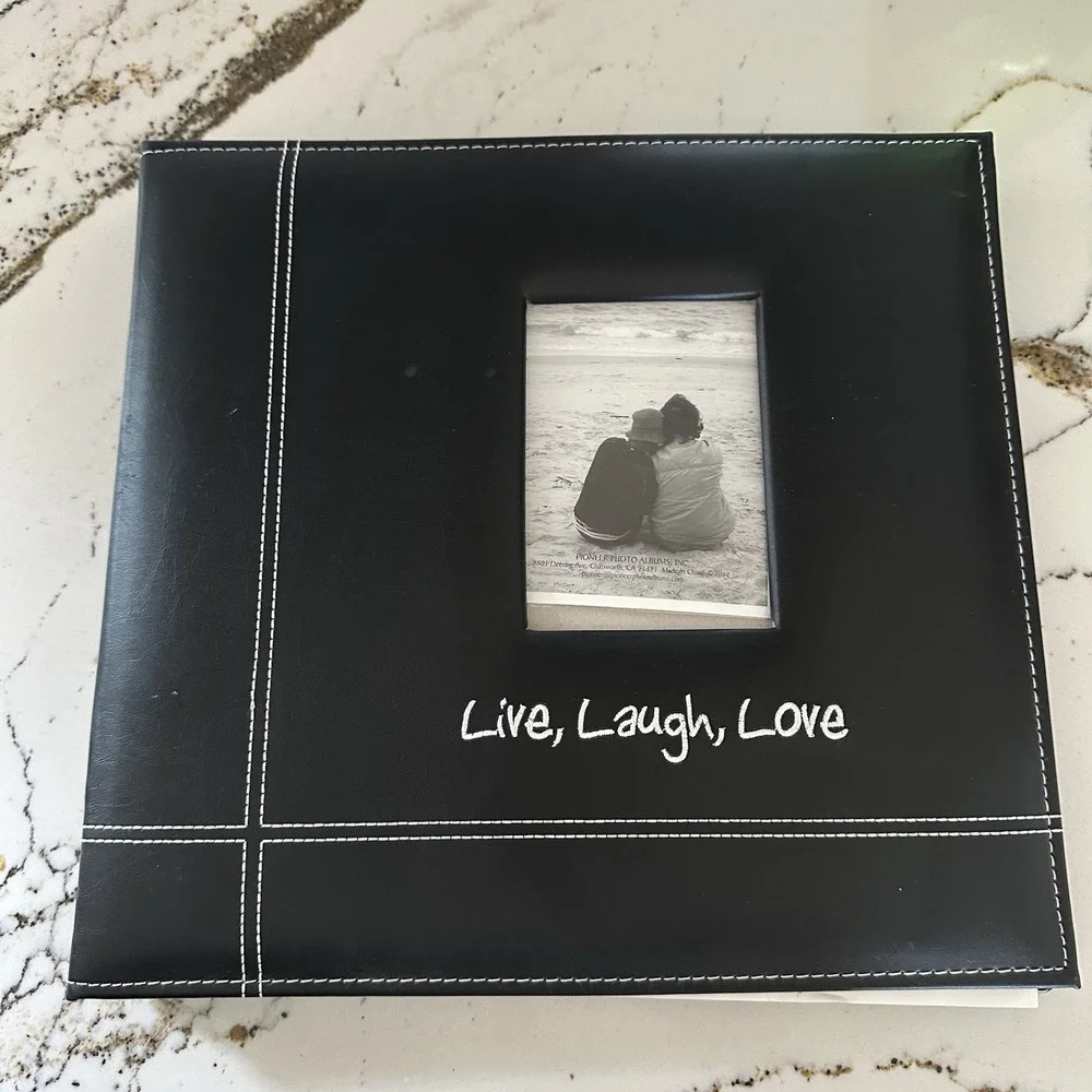 Pioneer E-Z Load 12x12 Memory‎ Album Black Live Laugh Love 20 Pages Scrapbook